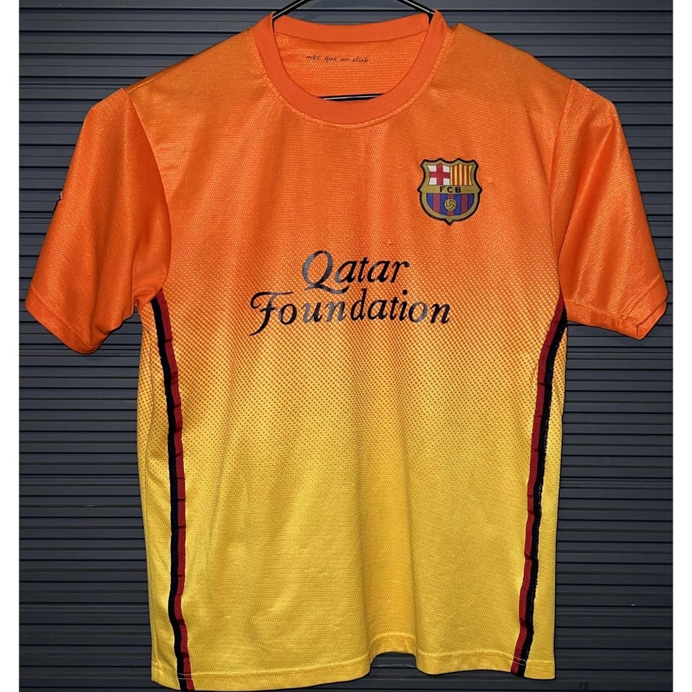 FC Barcelona Soccer Jersey Mens Small Orange Messi 10 Qatar Foundation UNICEF